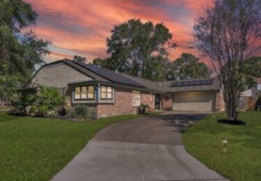 Photo of Home for sale in Spring TX with Solar Panels